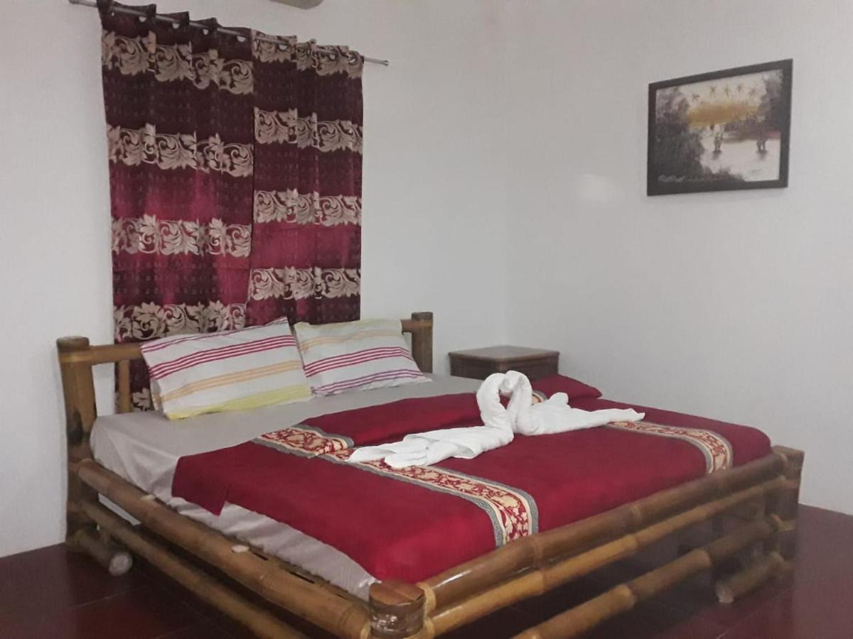 Tauig Beach Resort Moalboal Buitenkant foto