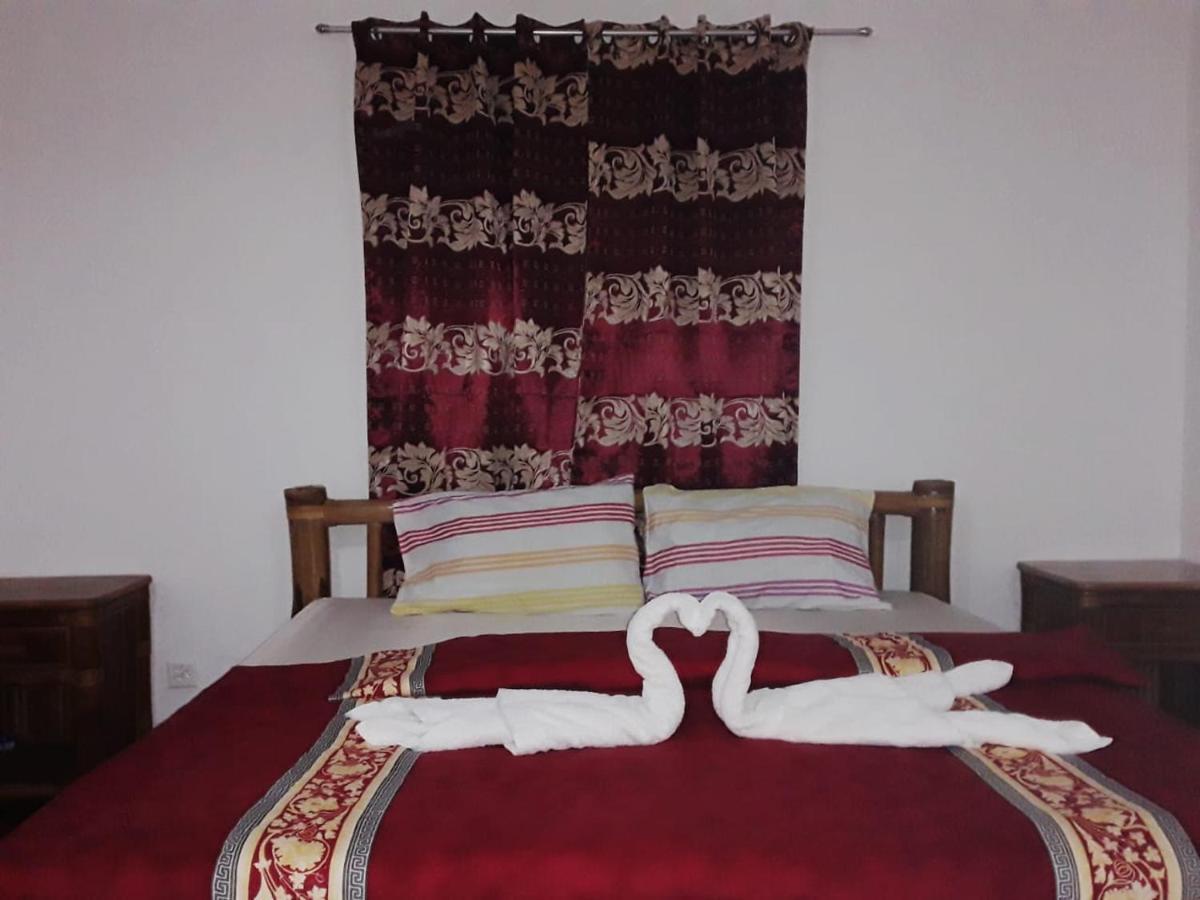 Tauig Beach Resort Moalboal Buitenkant foto