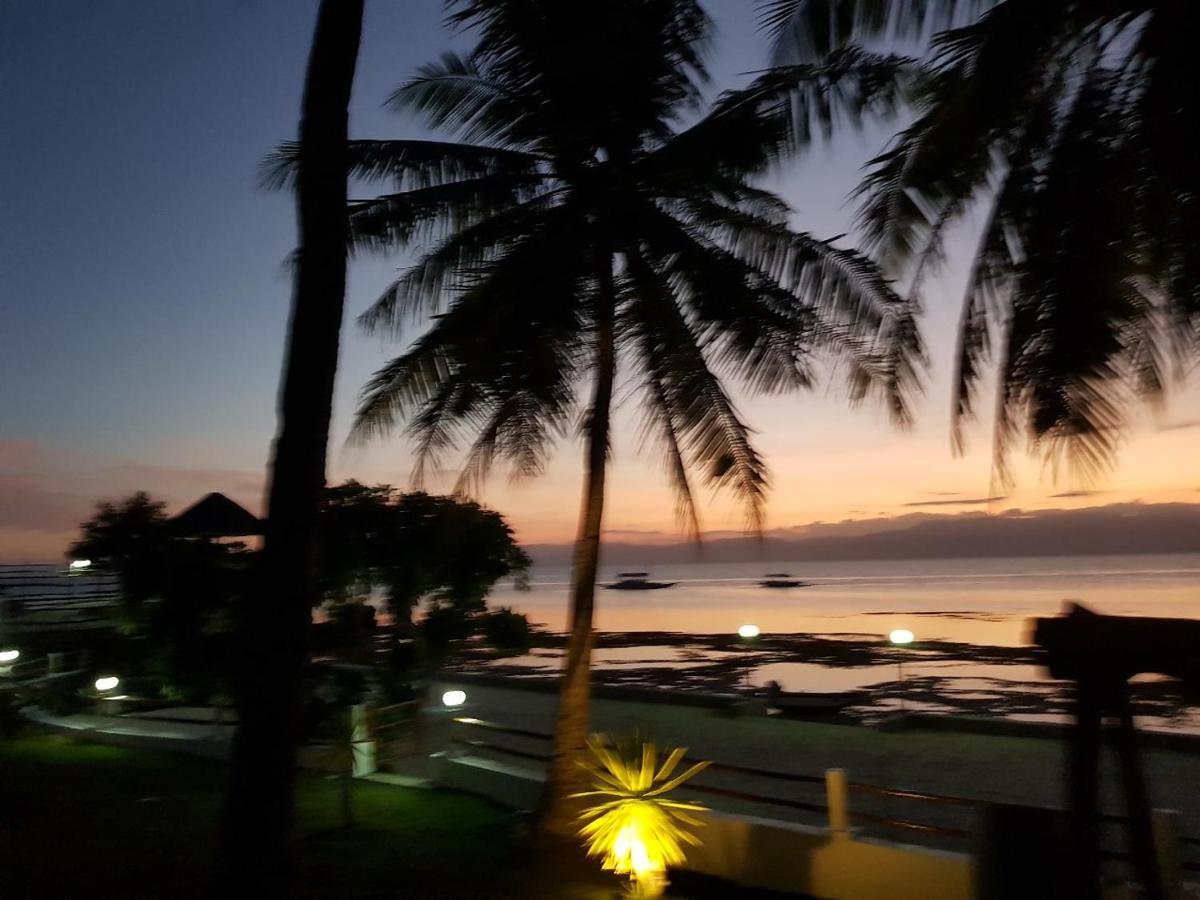 Tauig Beach Resort Moalboal Buitenkant foto