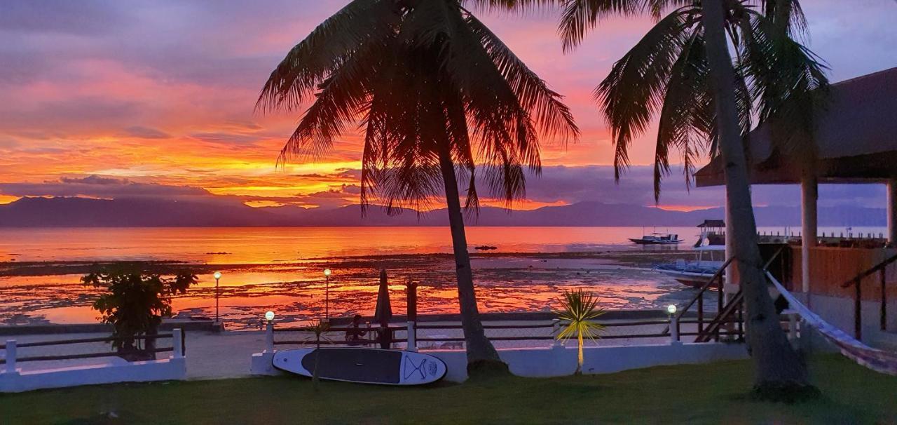 Tauig Beach Resort Moalboal Buitenkant foto