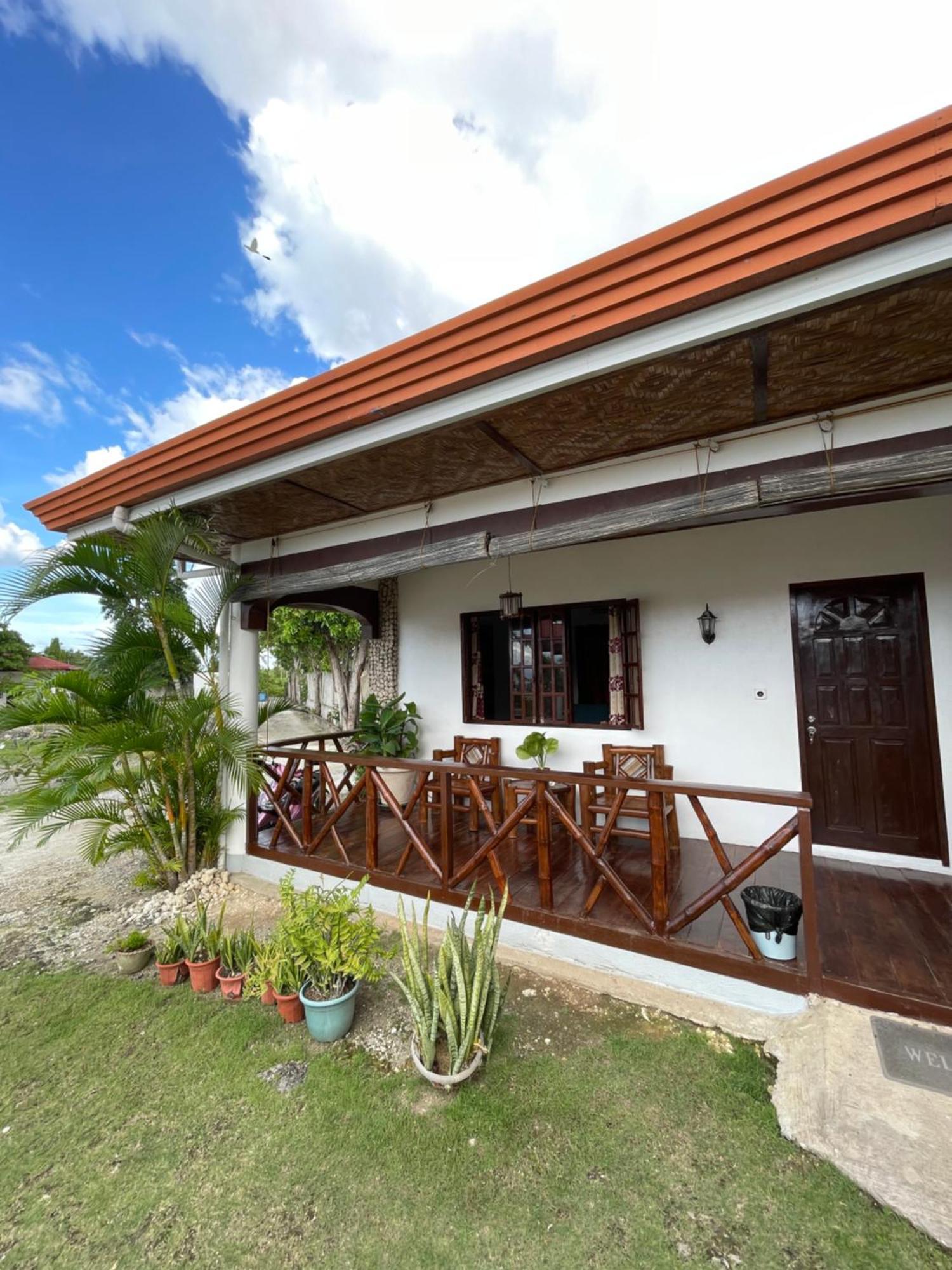 Tauig Beach Resort Moalboal Buitenkant foto